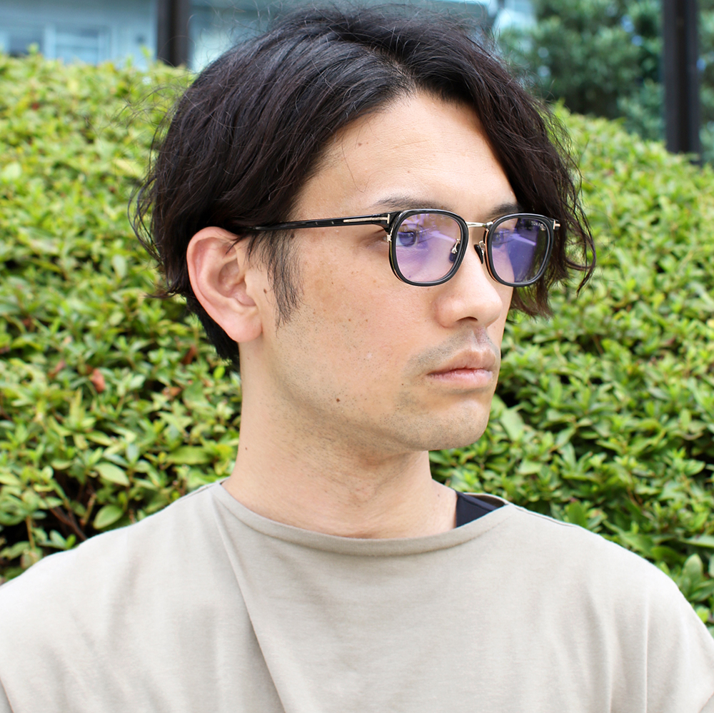 TOM FORD ブラック メガネ ブルーライトカット　ケース付き　TF5785 TOM FORD EYEWEAR トムフォード 眼鏡 メガネ ブルーライトカットメガネ